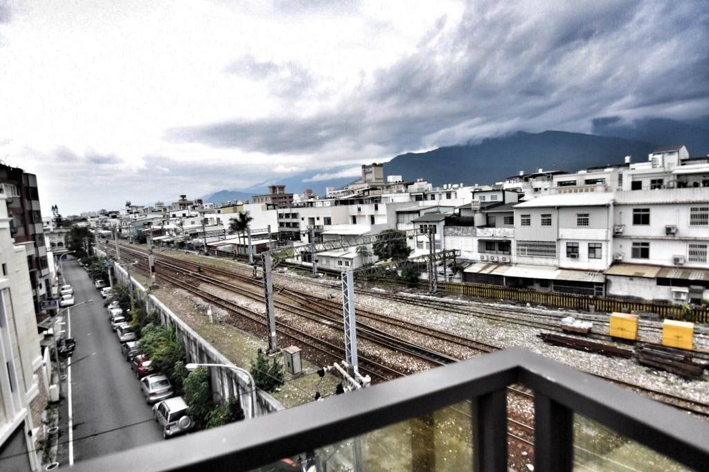 Railway Hualien Hostel Exterior foto